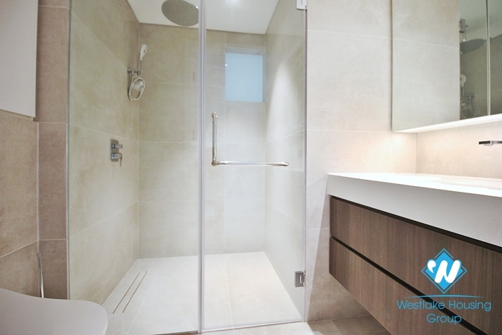 Luxury and lake view 2 bedrooms apartment for rent in Tu Hoa st, Tay Ho